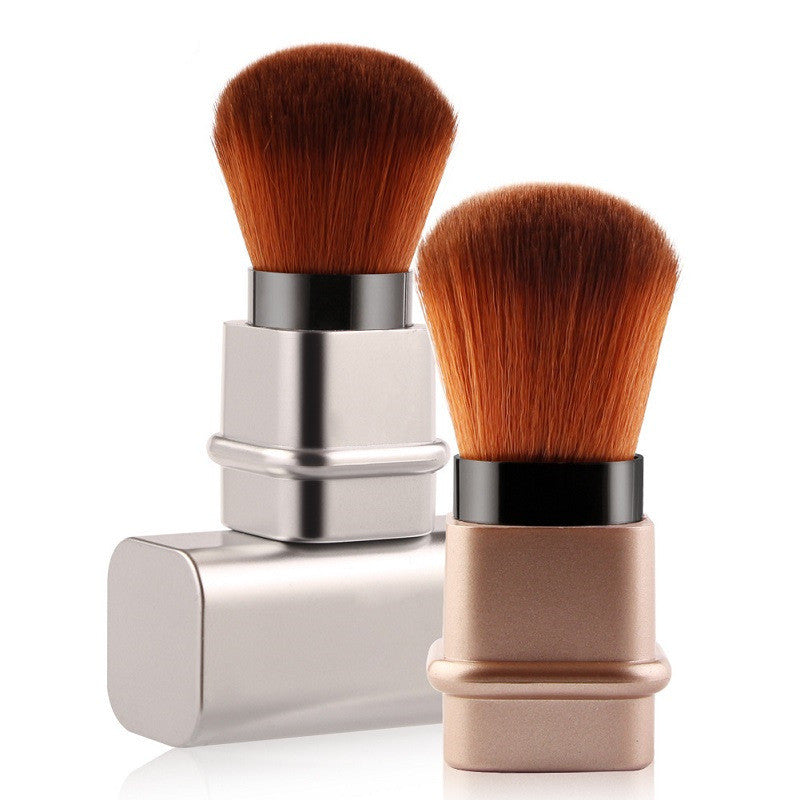 Portable Makeup Brush - product photo 1